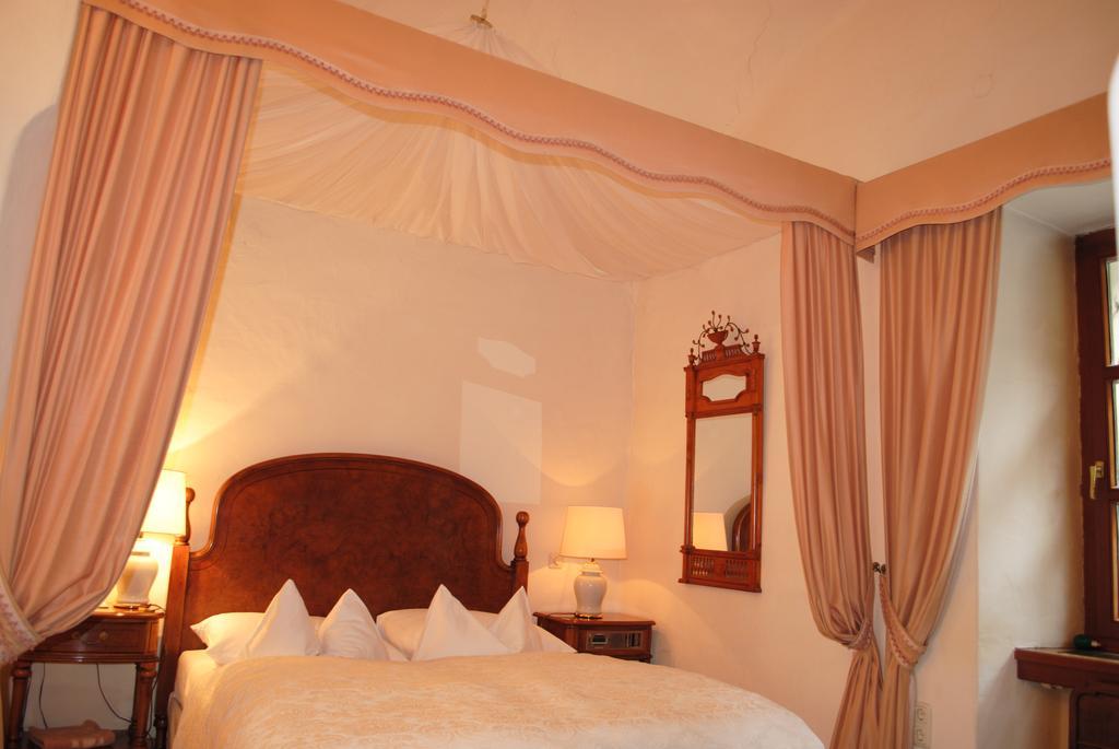 Schlosshotel Obermayerhofen 세베르스도르프 객실 사진