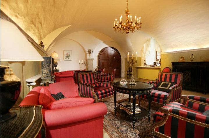 Schlosshotel Obermayerhofen 세베르스도르프 외부 사진