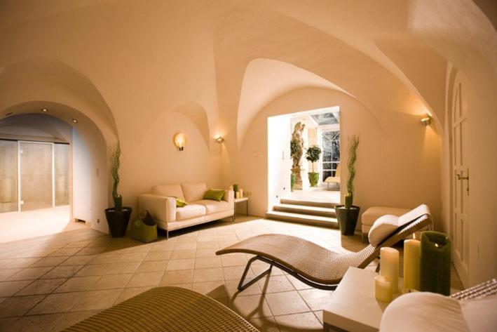 Schlosshotel Obermayerhofen 세베르스도르프 외부 사진