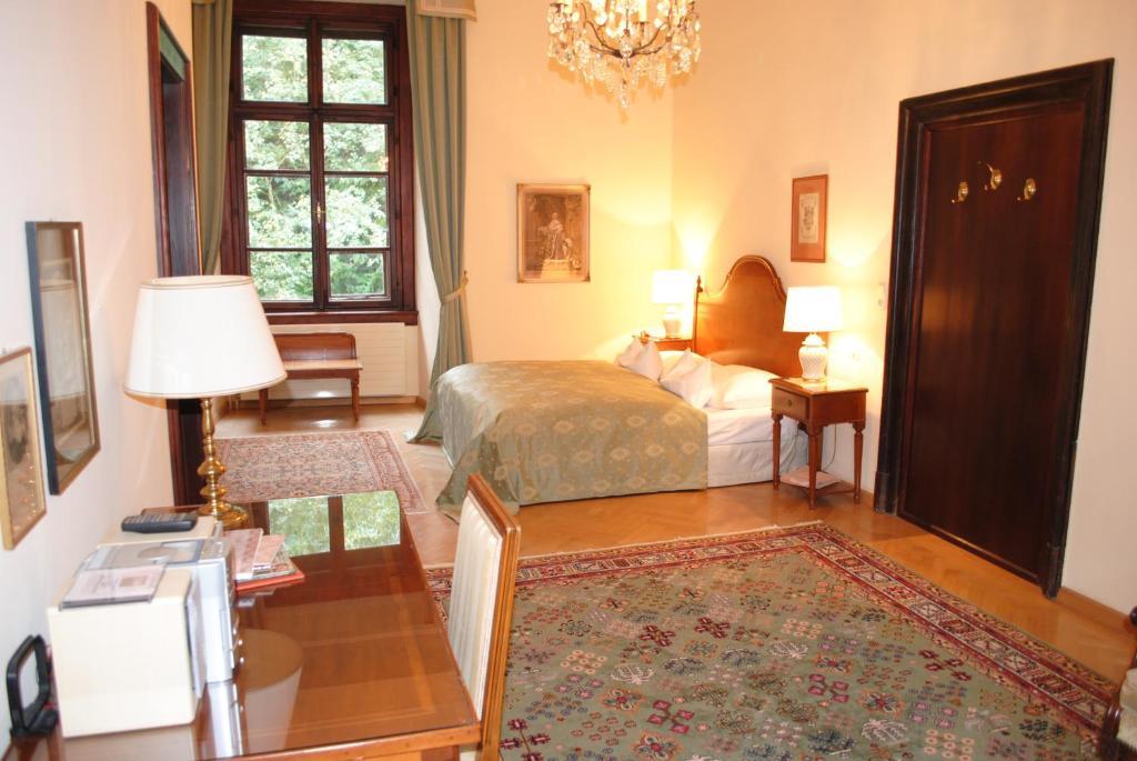 Schlosshotel Obermayerhofen 세베르스도르프 객실 사진