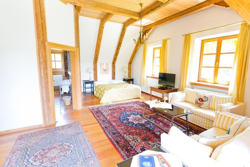 Schlosshotel Obermayerhofen 세베르스도르프 객실 사진